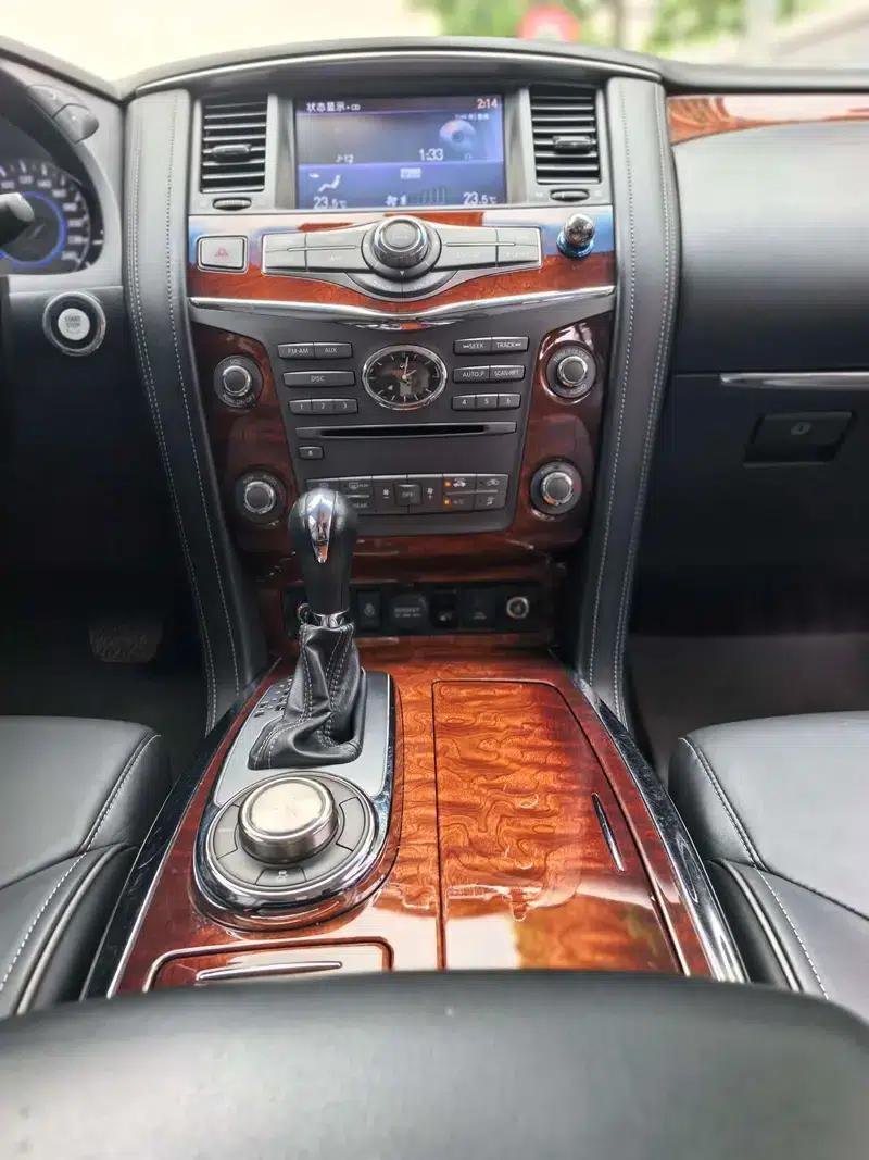 Infiniti QX80 2016 5.6L 4WD — миниатюра 10