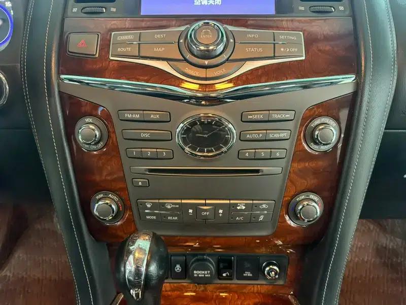Infiniti QX80 2016 5.6L 4WD — миниатюра 8