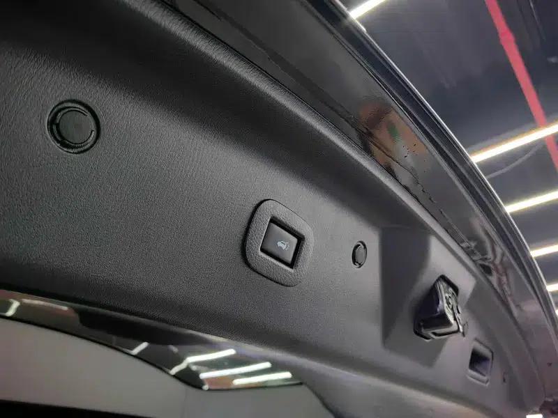 Infiniti QX80 2016 5.6L 4WD — миниатюра 15