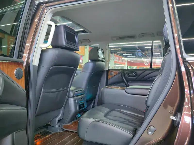 Infiniti QX80 2016 5.6L 4WD — миниатюра 23