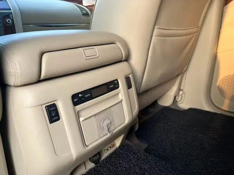 Infiniti QX80 2016 5.6L 4WD — миниатюра 12