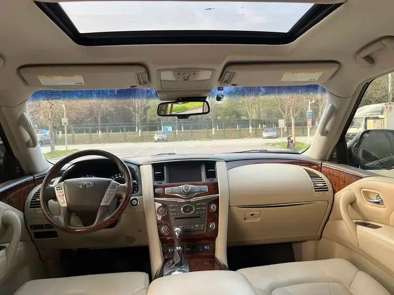 Infiniti QX80 2016 5.6L 4WD — миниатюра 23