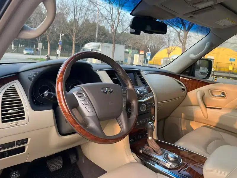 Infiniti QX80 2016 5.6L 4WD — миниатюра 28