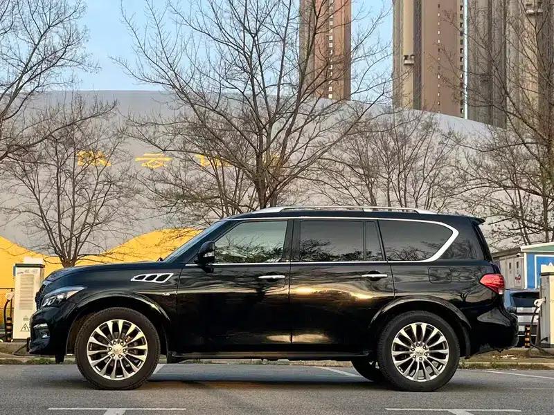 Infiniti QX80 2016 5.6L 4WD — миниатюра 4