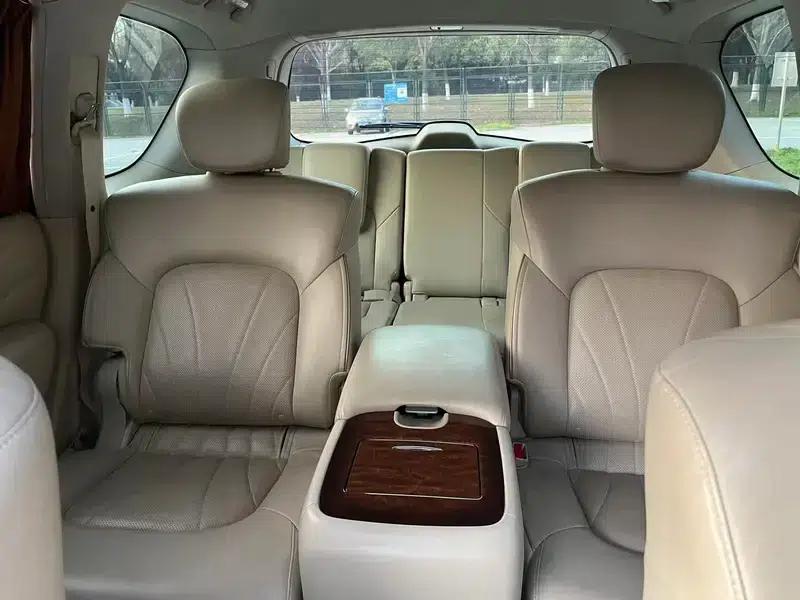 Infiniti QX80 2016 5.6L 4WD — миниатюра 32
