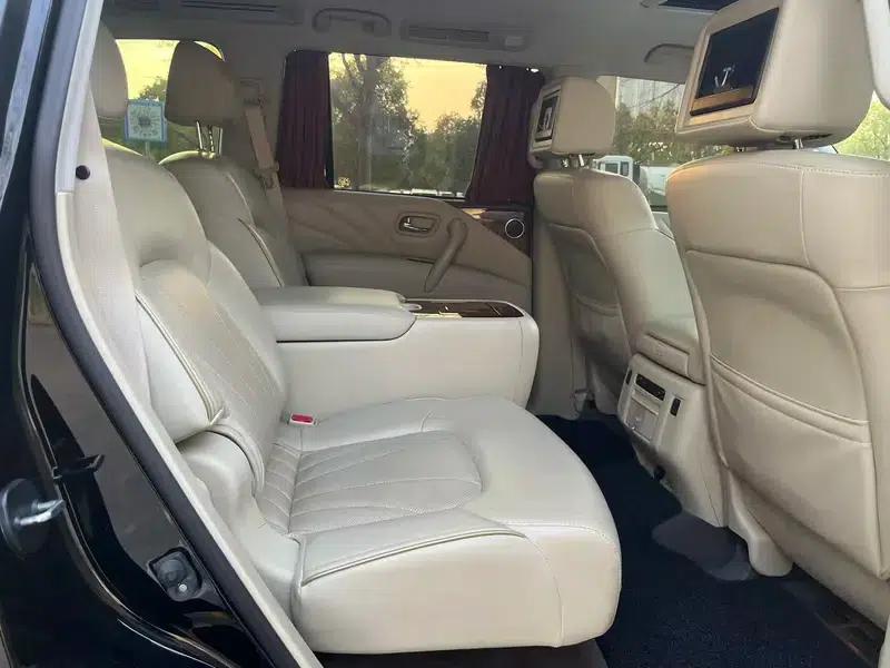 Infiniti QX80 2016 5.6L 4WD — миниатюра 36