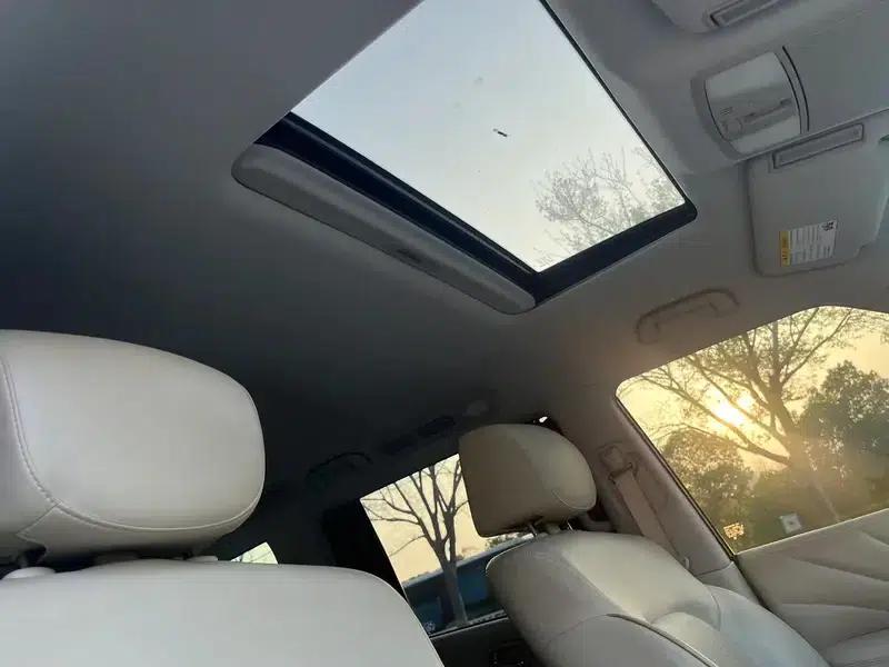 Infiniti QX80 2016 5.6L 4WD — миниатюра 38