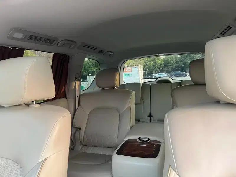 Infiniti QX80 2016 5.6L 4WD — миниатюра 39