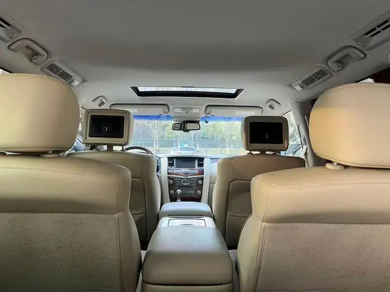 Infiniti QX80 2016 5.6L 4WD — миниатюра 41