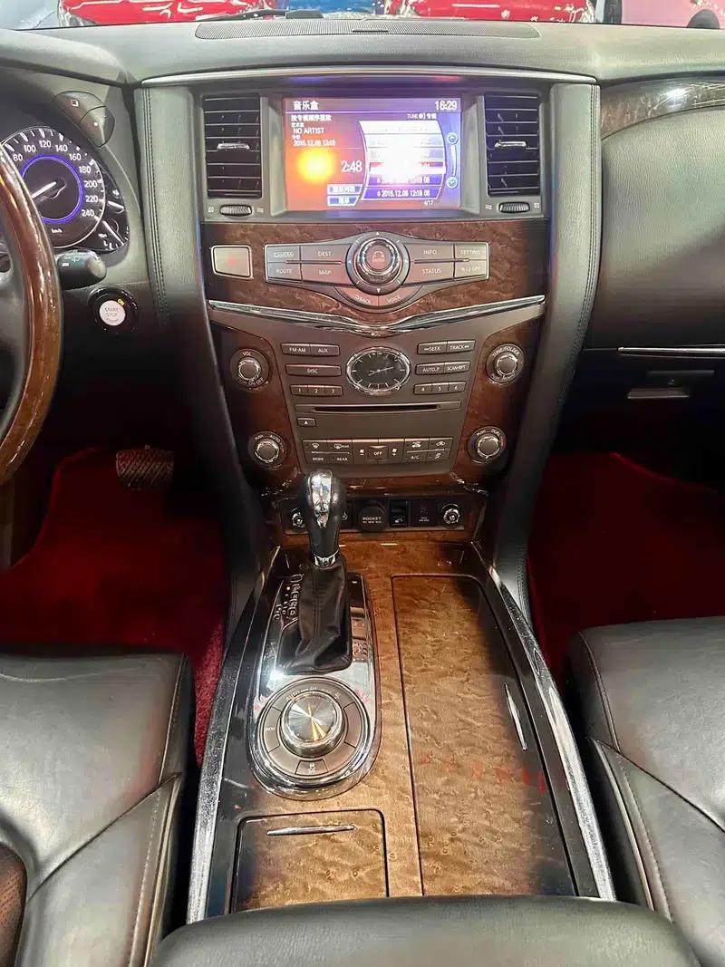 Infiniti QX80 2013 5.6L 4WD — миниатюра 11