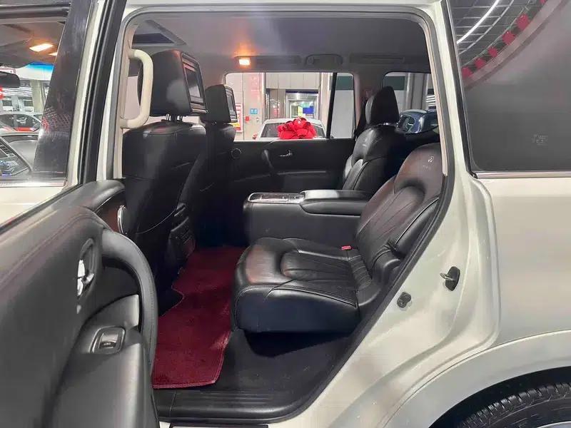 Infiniti QX80 2013 5.6L 4WD — миниатюра 16