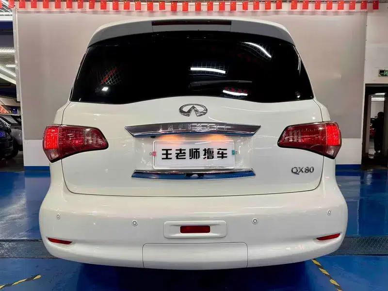 Infiniti QX80 2013 5.6L 4WD — миниатюра 5