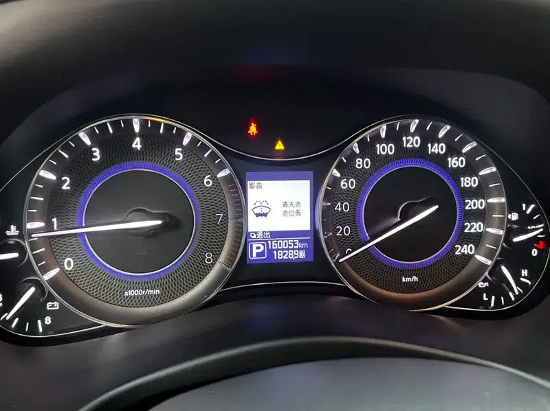 Infiniti QX80 2016 5.6L 4WD — миниатюра 9