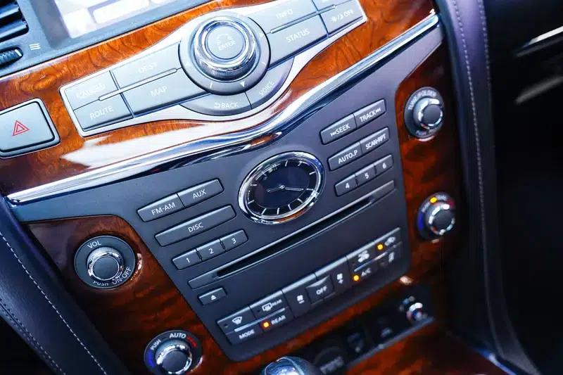 Infiniti QX80 2016 5.6L 4WD — миниатюра 4