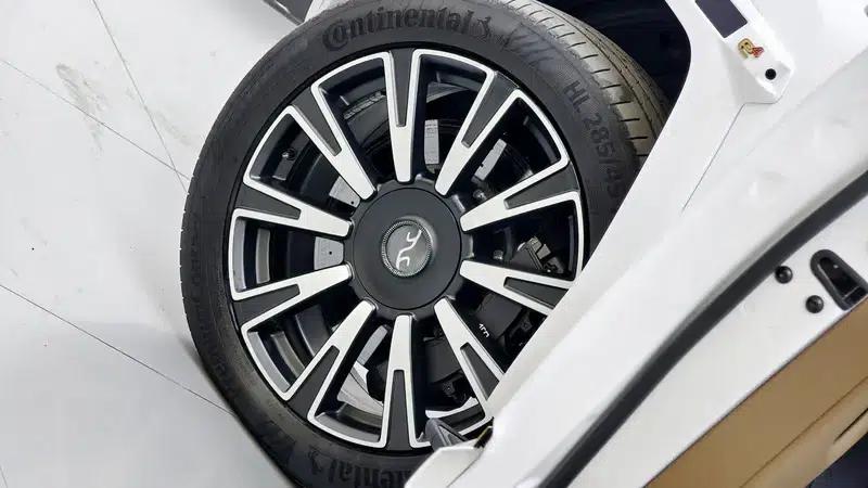 Looking up at the 2025 U8L Dingshi Edition — миниатюра 7