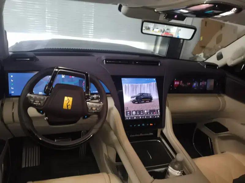 Looking up at the 2025 U8L Dingshi Edition — миниатюра 7