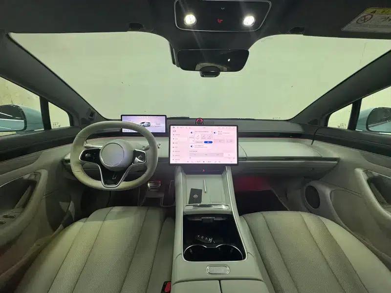 Zhijie S7 2025 Max Rear-Wheel Drive Long Range Edition — миниатюра 14
