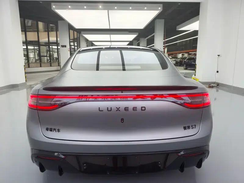Zhijie S7 2025 Ultra AWD Sport Edition — миниатюра 5