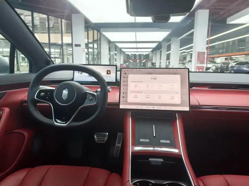 Zhijie S7 2025 Ultra AWD Sport Edition — миниатюра 8