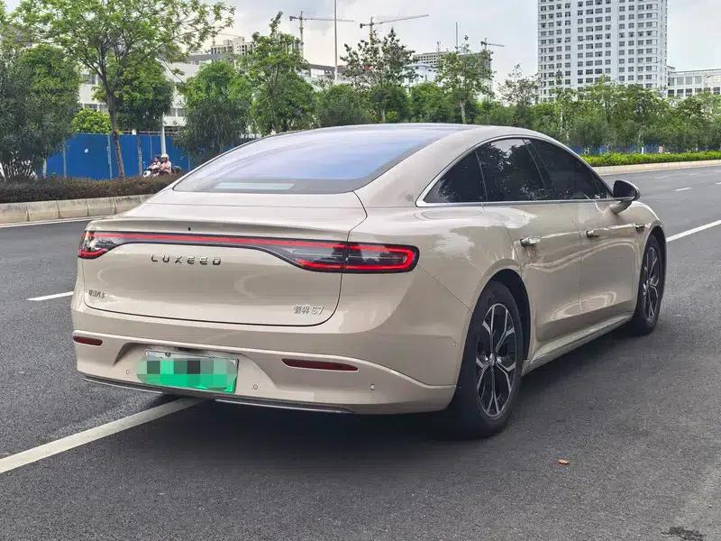 Zhijie S7 2025 Max Rear-Wheel Drive Long Range Edition — миниатюра 7