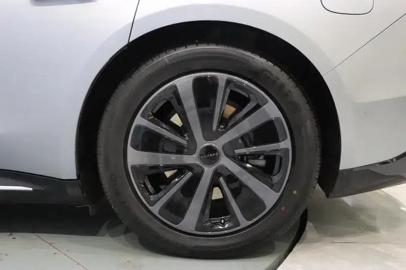 Zhijie S7 2024 Max+ Rear-Wheel Drive Super Navigation Intelligent Driving Edition — миниатюра 9
