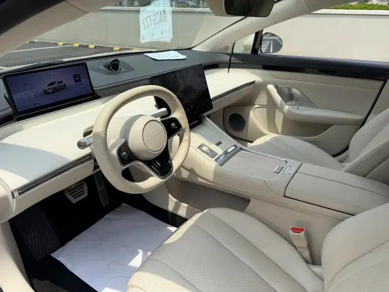 Zhijie S7 2025 Max Rear-Wheel Drive Long Range Edition — миниатюра 11