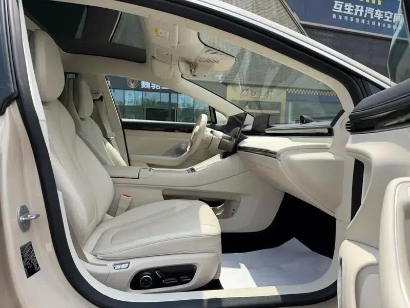 Zhijie S7 2025 Max Rear-Wheel Drive Long Range Edition — миниатюра 13