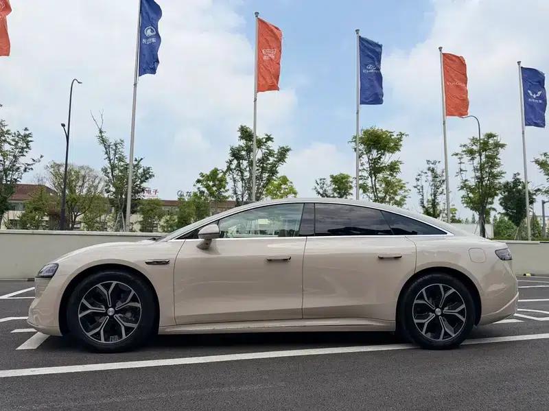 Zhijie S7 2025 Max Rear-Wheel Drive Long Range Edition — миниатюра 4