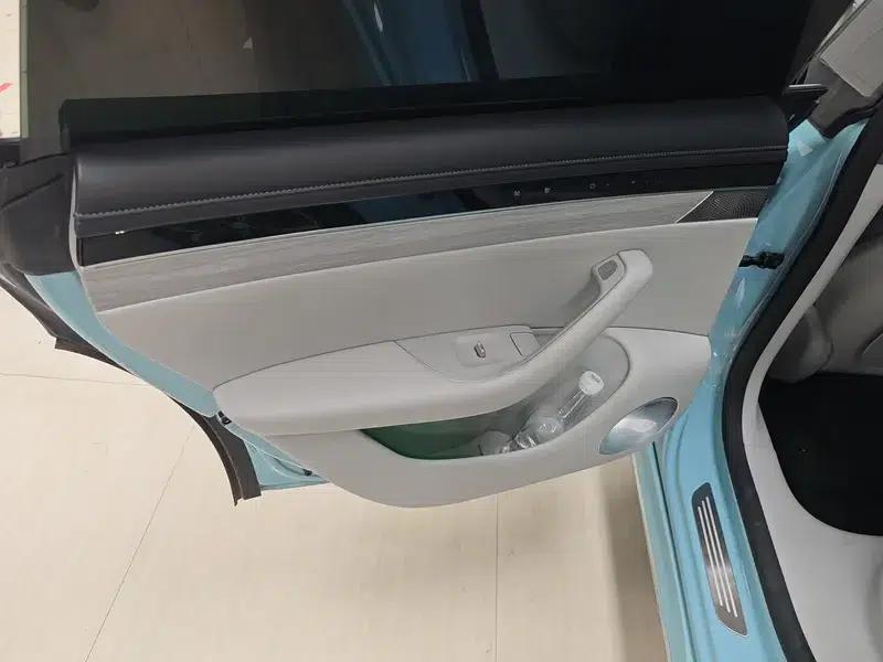 Zhijie S7 2025 Max Rear-Wheel Drive Long Range Edition — миниатюра 17
