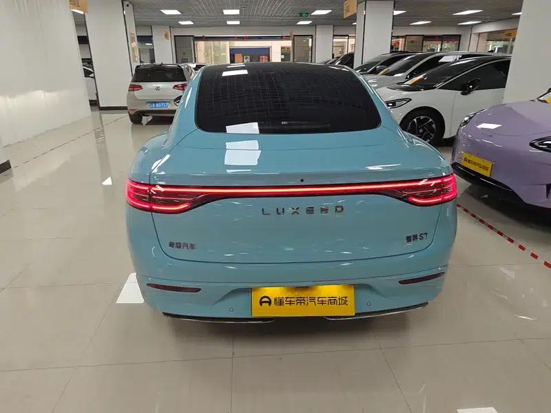 Zhijie S7 2025 Max Rear-Wheel Drive Long Range Edition — миниатюра 5
