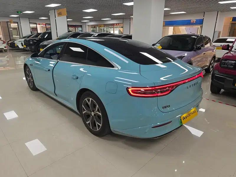 Zhijie S7 2025 Max Rear-Wheel Drive Long Range Edition — миниатюра 6