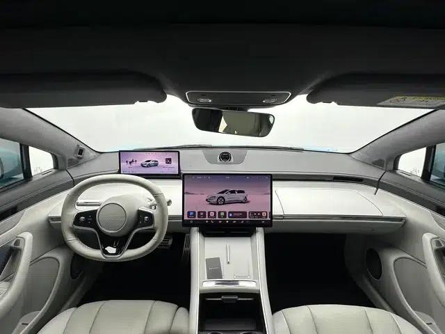 Zhijie S7 2025 Max Rear-Wheel Drive Long Range Edition — миниатюра 14