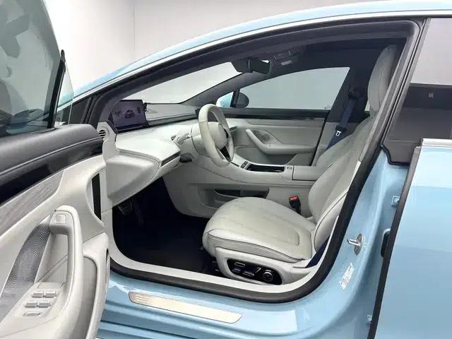 Zhijie S7 2025 Max Rear-Wheel Drive Long Range Edition — миниатюра 17