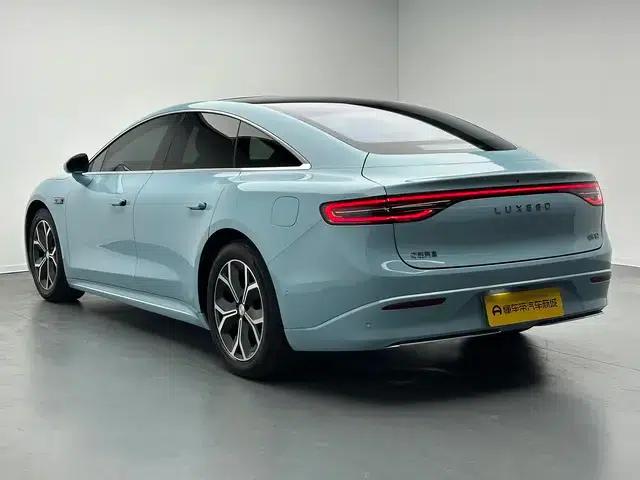 Zhijie S7 2025 Max Rear-Wheel Drive Long Range Edition — миниатюра 5