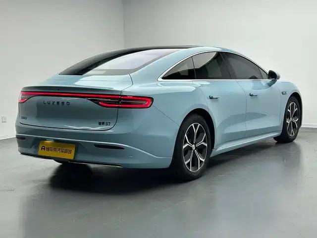 Zhijie S7 2025 Max Rear-Wheel Drive Long Range Edition — миниатюра 7