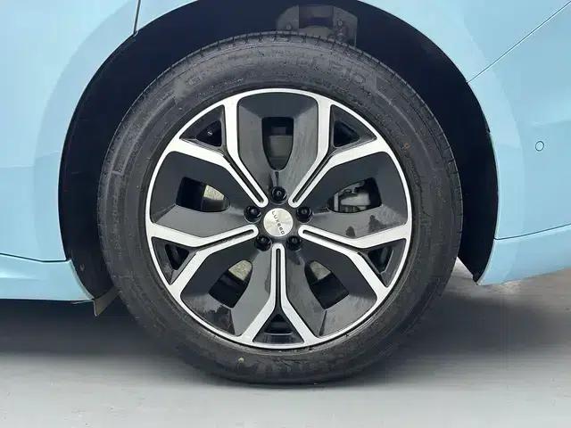 Zhijie S7 2025 Max Rear-Wheel Drive Long Range Edition — миниатюра 9