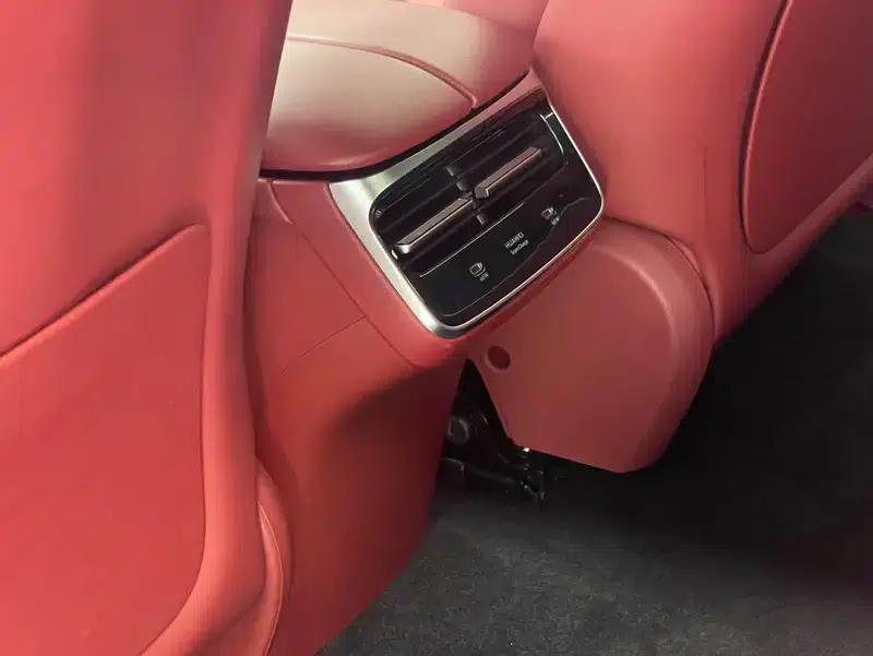 Zhijie S7 2024 Pro Rear-Wheel Drive Long-Range Edition — миниатюра 13
