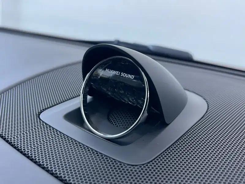 Zhijie S7 2024 Pro Rear-Wheel Drive Long-Range Edition — миниатюра 17