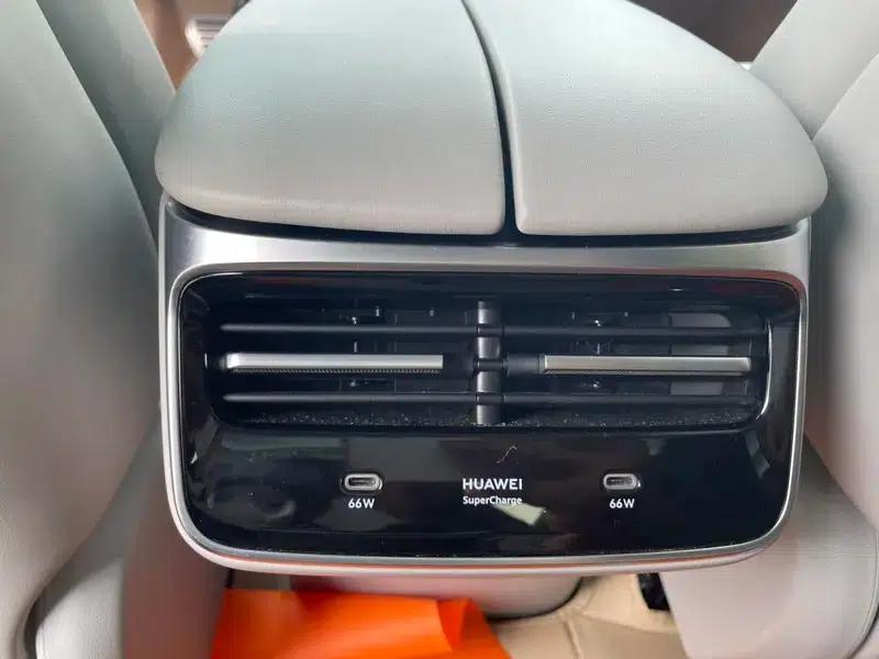 Zhijie S7 2025 Max Rear-Wheel Drive Long Range Edition — миниатюра 12