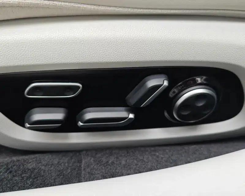 Zhijie S7 2025 Ultra AWD Long Range Edition — миниатюра 11