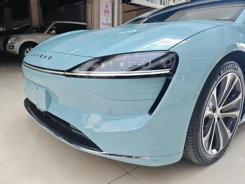 Zhijie S7 2025 Ultra AWD Long Range Edition — миниатюра 12