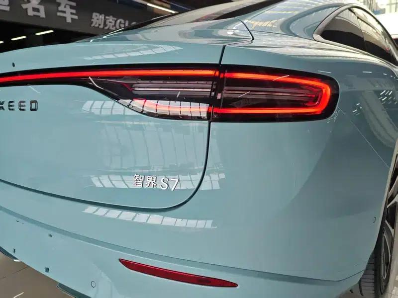Zhijie S7 2025 Ultra AWD Long Range Edition — миниатюра 14