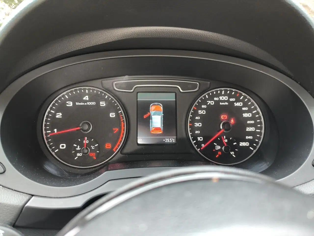 Audi Q3 2015 35 TFSI quattro Technology Edition — миниатюра 11