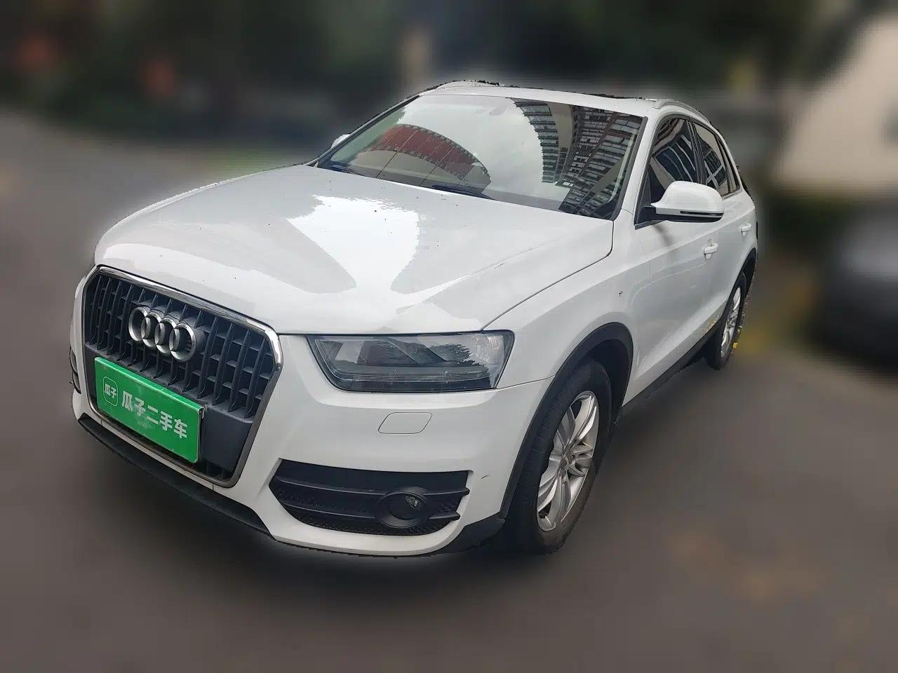 Audi Q3 2015 30 TFSI Ambition Edition — миниатюра 1