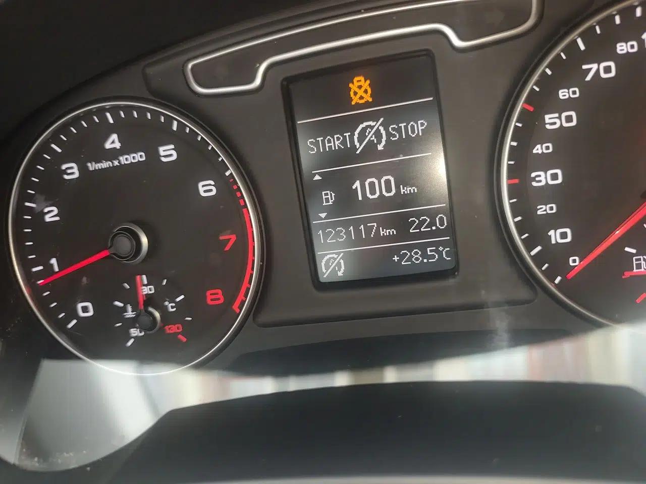 Audi Q3 2015 30 TFSI Ambition Edition — миниатюра 12