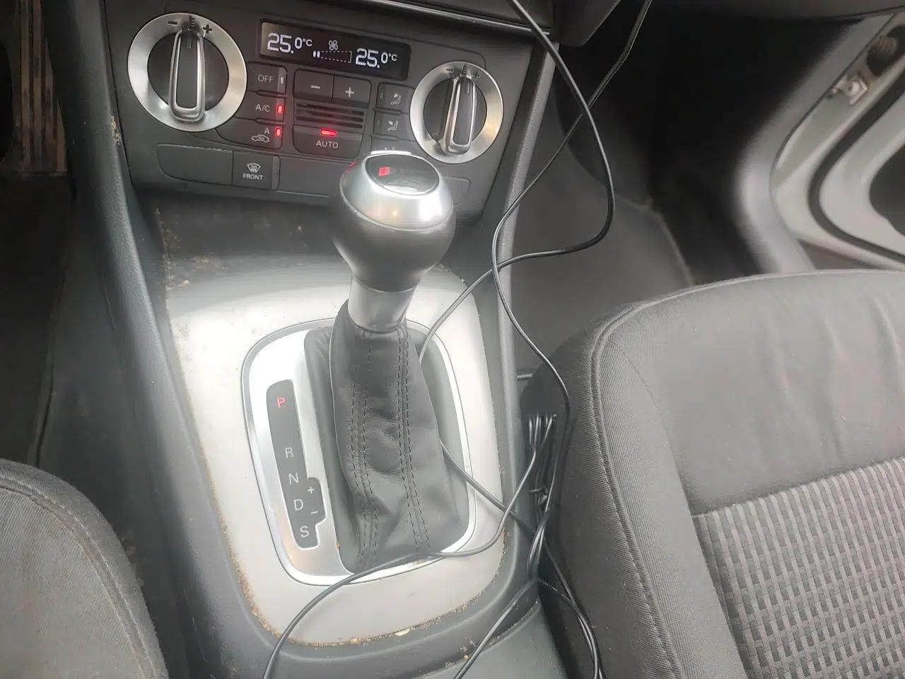 Audi Q3 2015 30 TFSI Ambition Edition — миниатюра 14