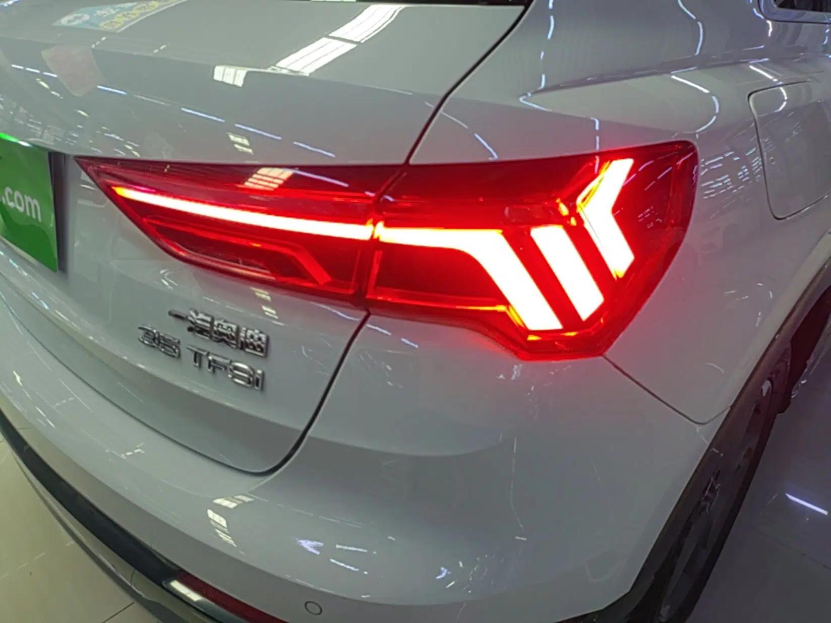 Audi Q3 2021 35 TFSI Advanced Style Edition — миниатюра 9
