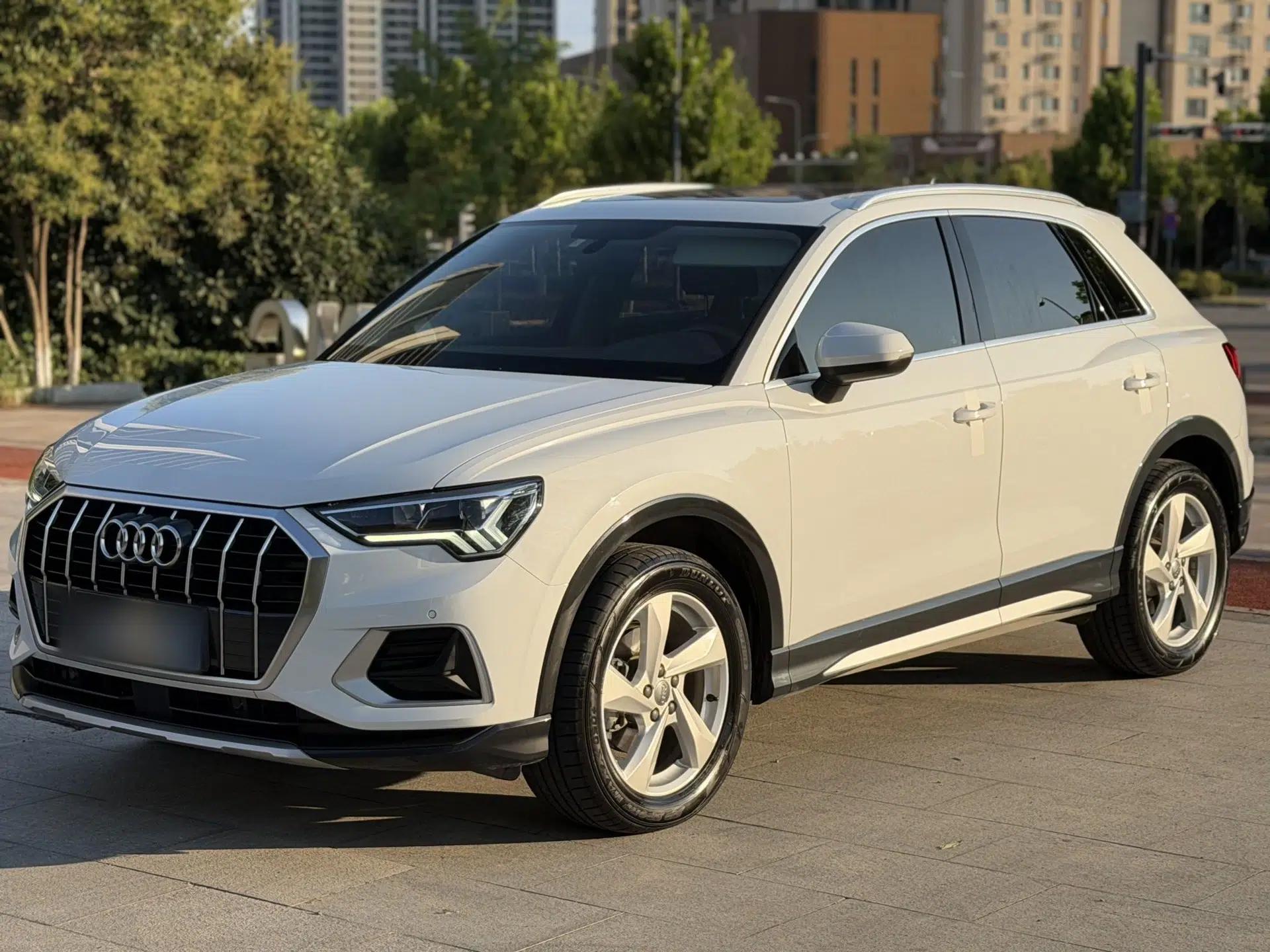 Audi Q3 2019 35 TFSI Advanced Style Edition — миниатюра 1