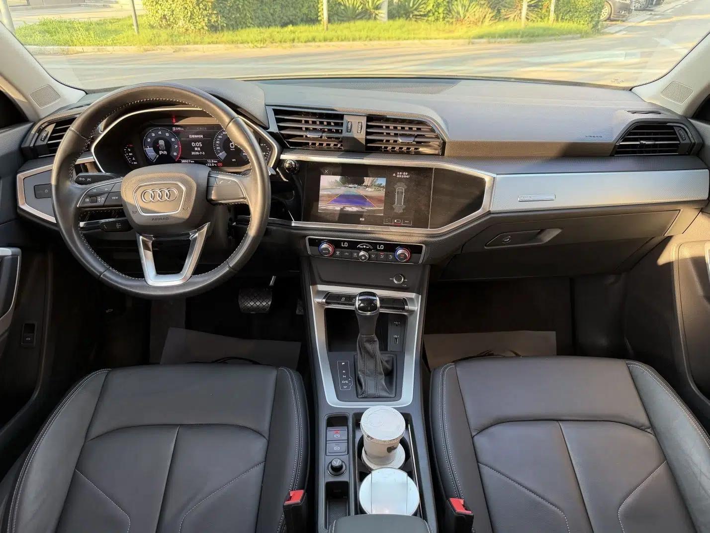 Audi Q3 2019 35 TFSI Advanced Style Edition — миниатюра 14