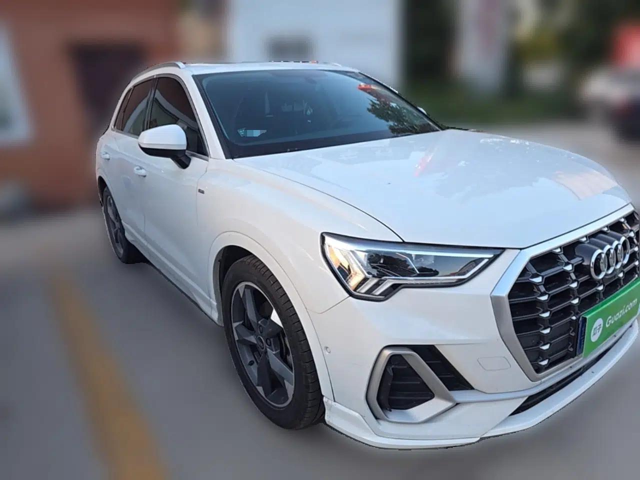 Audi Q3 2023 35 TFSI Fashion Dynamic Model (1.5T) — миниатюра 3